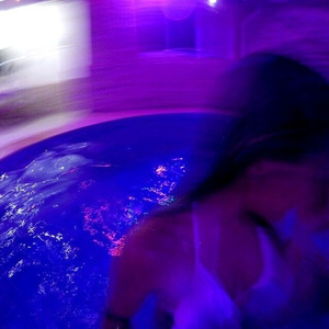 人妻无码中文字幕免费视频一区
